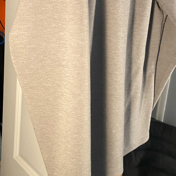 Men’s Medium Jockey Grey Hoodie , Never Worn , No scuffs - Picture 3 of 5